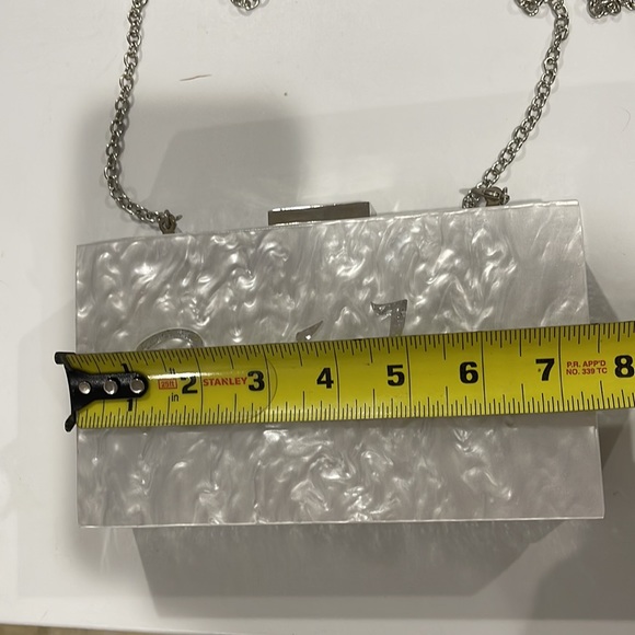 Bridal Acrylic Clutch with Chain Option - Roomy - NWOT * - Picture 13 of 16